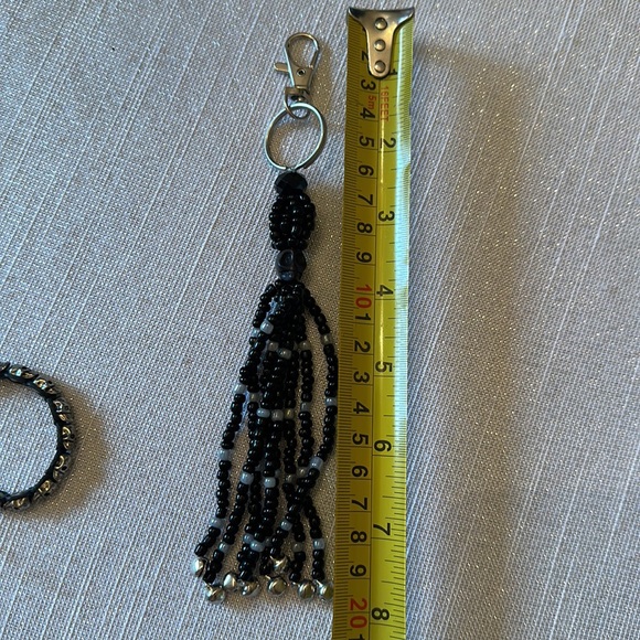 Sculls and things bracelet and keychain - Picture 8 of 8